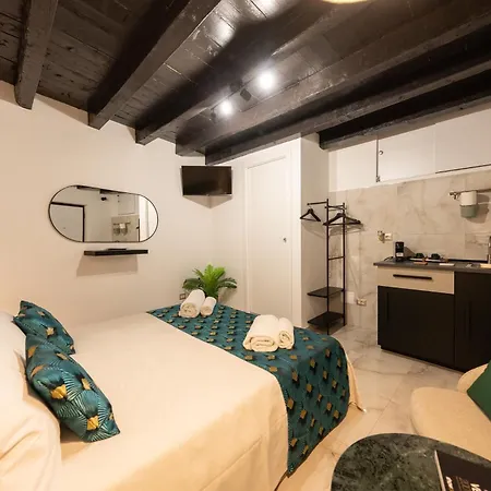 Maison Coco In Brera Apartment *